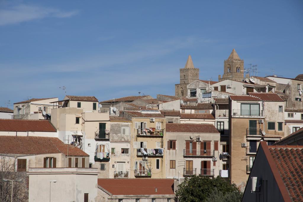 Dea Seaview Apartment Cefalu Luaran gambar